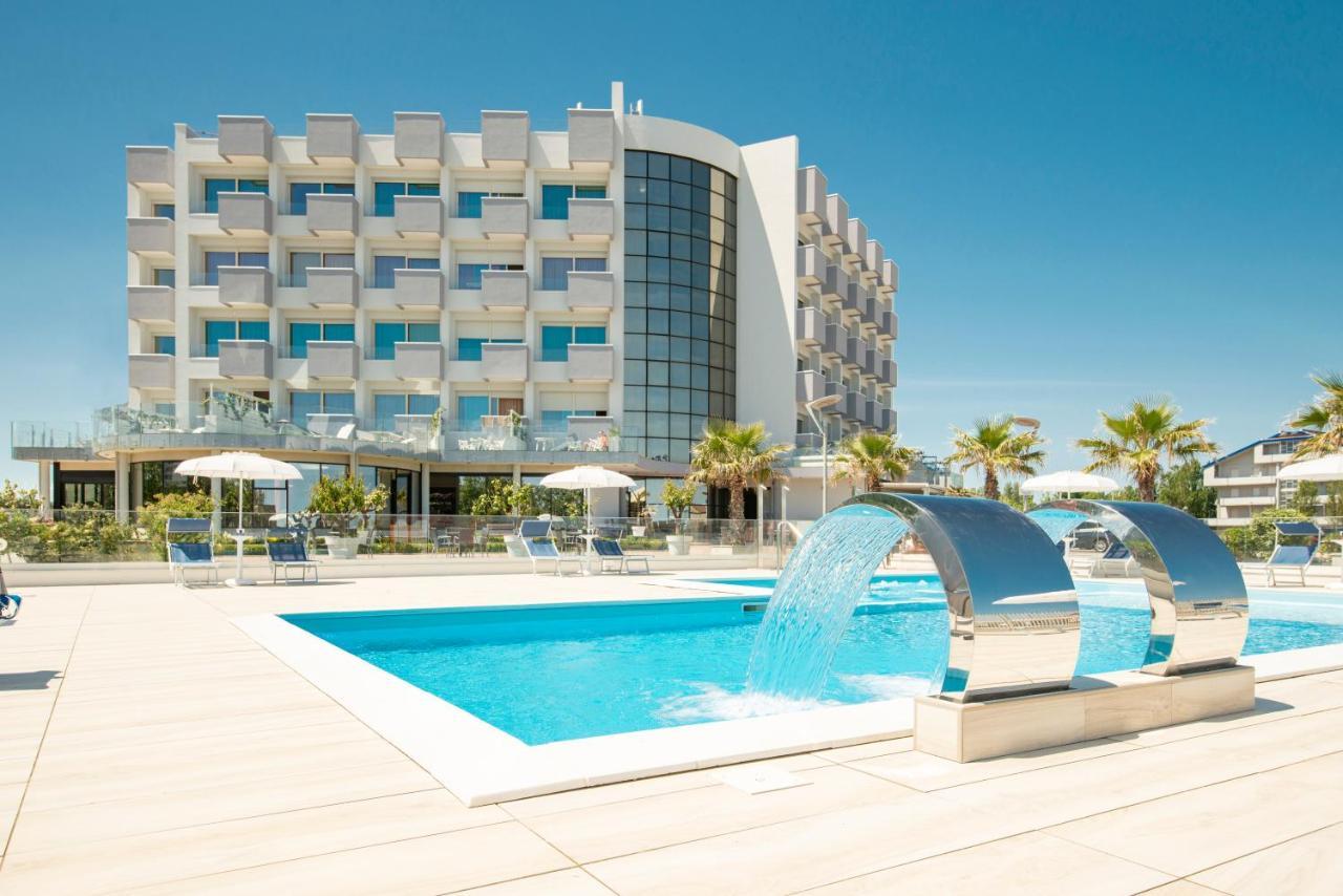Hotel Residence Imperial Misano Adriatico Buitenkant foto