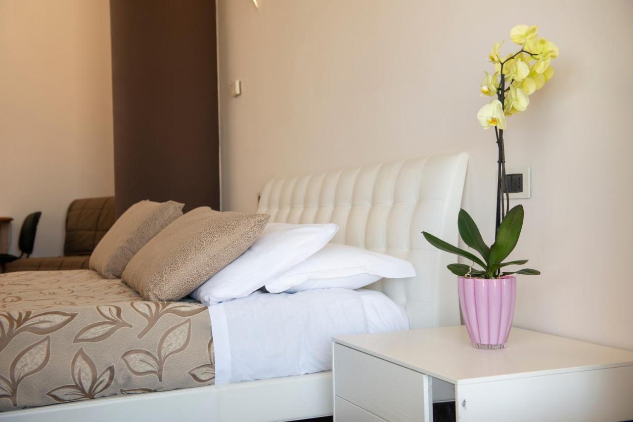 Hotel Residence Imperial Misano Adriatico Buitenkant foto