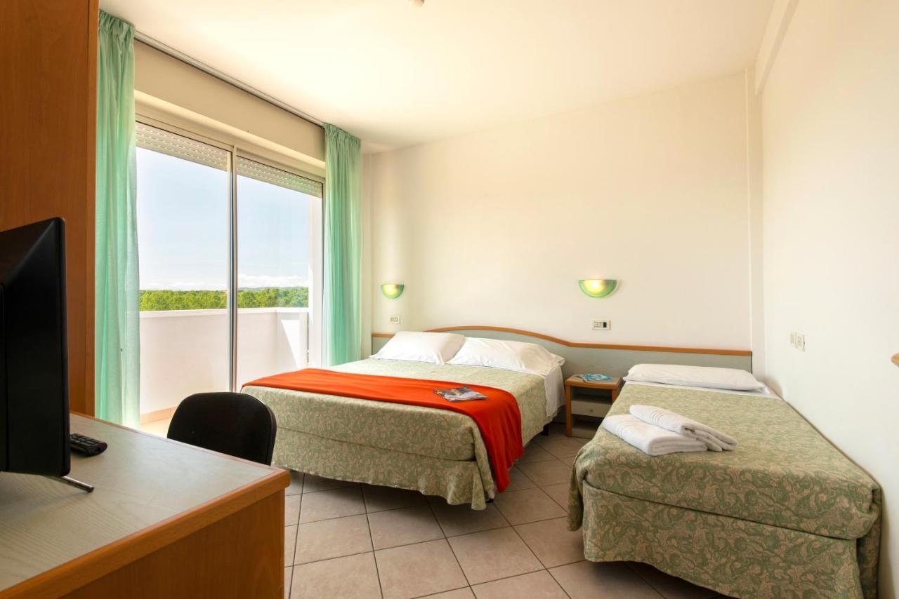 Hotel Residence Imperial Misano Adriatico Buitenkant foto
